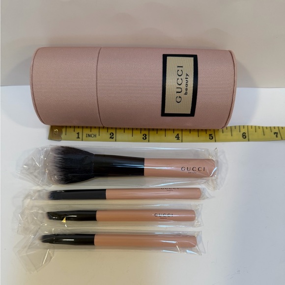 Gucci Beauty Cosmetic Brush Set NWT - Picture 10 of 10